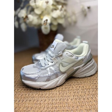 کتونی نایکی V2K  سبز خاکستری Nike V2K مستر کوالیتی